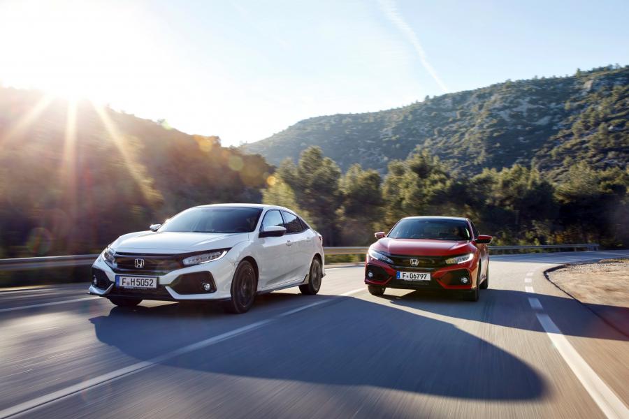  Honda Civic Sport Hatchback 2017 года  (WW) (фото 15 из 37)
